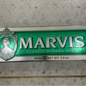 Marvis Classic strong mint Kem đánh răng 85ml xanh lá